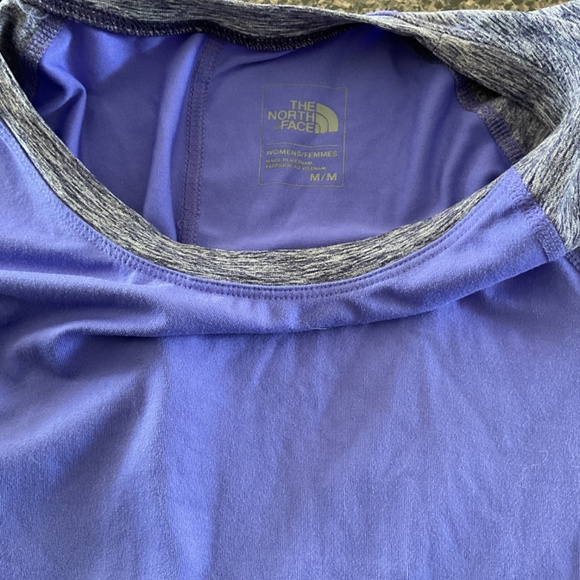 The North Face long sleeve shirt, Size Medium - Picture 5 of 5